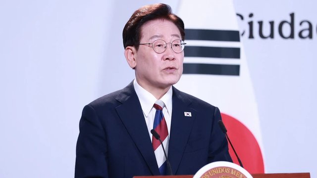 South Korean President expresses regret over Ukraine's disclosure of info regarding transfer of two DPRK POWs
