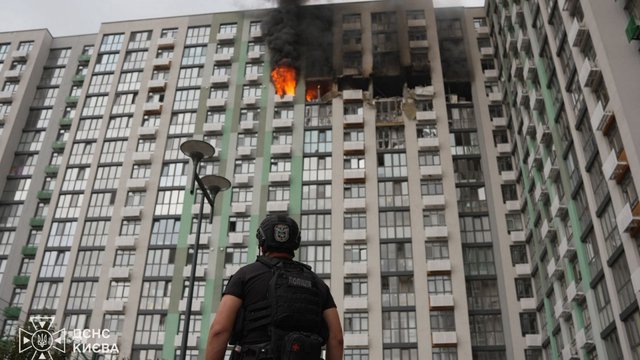 Klitschko: 3 injured in Kyiv high-rise fire