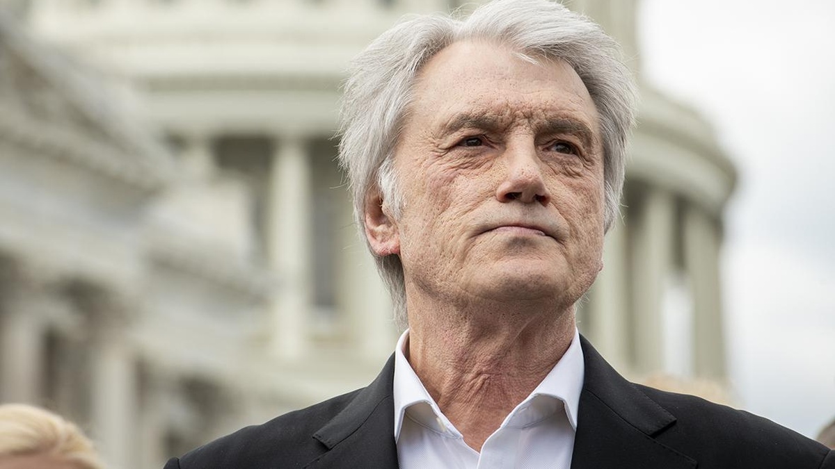 Yushchenko criticizes calls for linguistic concessions, political ...
