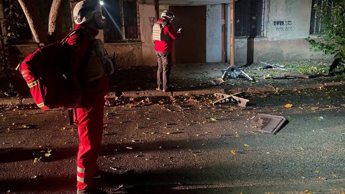 Ukrainian Red Cross Society aids victims of Russian airstrikes in ...