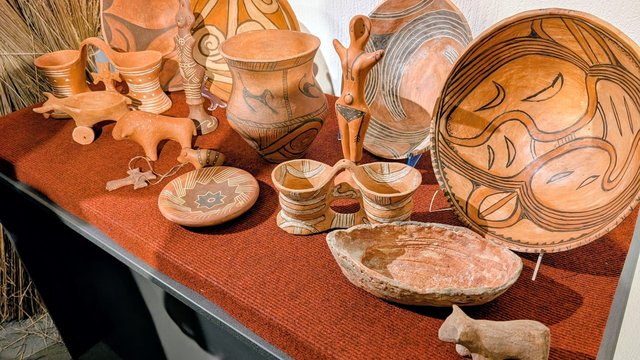 VR-выставка "Украина. Мир Триполья" открылась в Музее истории города Киева